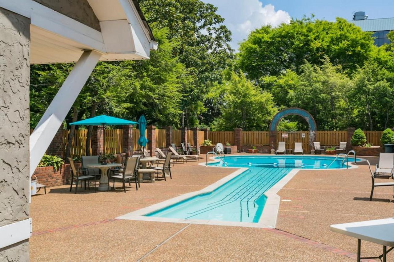 Elvis Hotel But Modernized 3 Beds Pool Parking Nashville Exterior photo